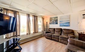 1 Ocean Fun Emerald Isle Apt, Steps To Beaches!